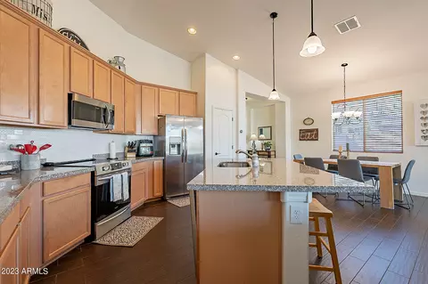 748 E Harwell Rd, Phoenix, AZ 85042 photo 18