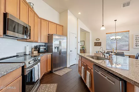 748 E Harwell Rd, Phoenix, AZ 85042 photo 16