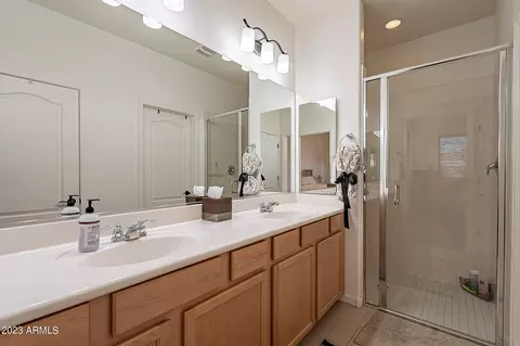 748 E Harwell Rd, Phoenix, AZ 85042 photo 27