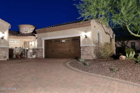 1852 N Red Clf, Mesa, AZ 85207 photo 3