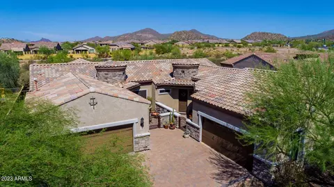 1852 N Red Clf, Mesa, AZ 85207 photo 4