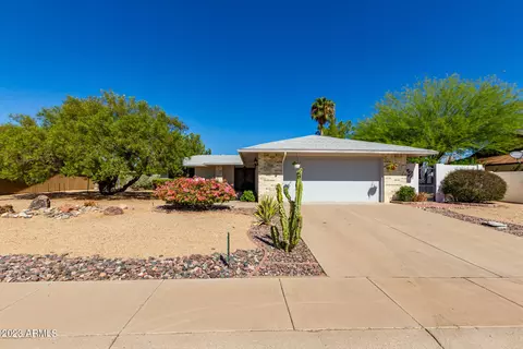 12424 W Bluestem Dr, Sun City West, AZ 85375