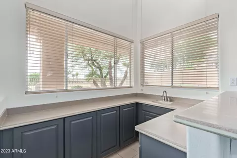 1601 E Glenhaven Dr, Phoenix, AZ 85048 photo 14