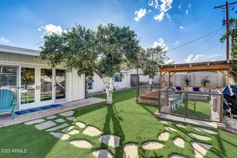 Exterior - 5126 E Flower St, Phoenix, AZ 85018 photo 10 of 12