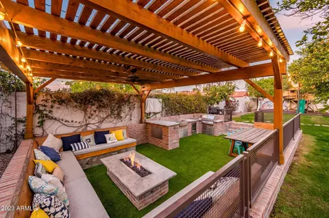 Exterior - 5126 E Flower St, Phoenix, AZ 85018 photo 4 of 12