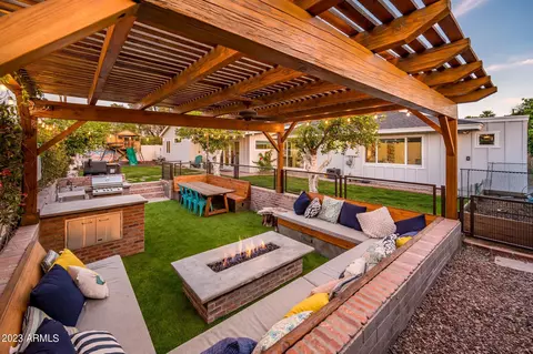 Exterior - 5126 E Flower St, Phoenix, AZ 85018 photo 8 of 12