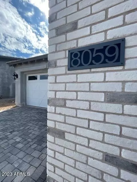 8059 E Jacaranda St, Mesa, AZ 85207 photo 4