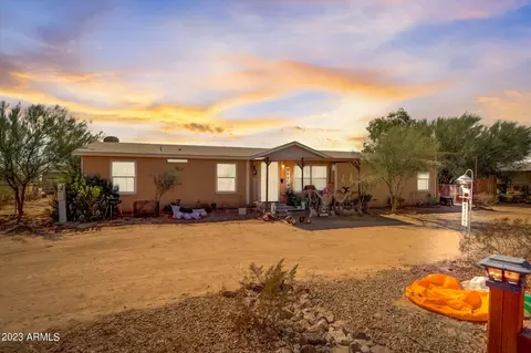 35135 W Ashley Dr, Tonopah, AZ 85354