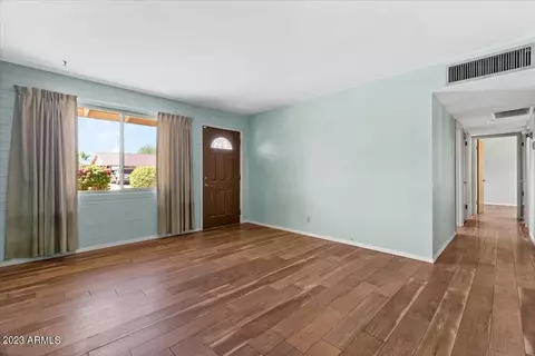 10255 N 18th Ave, Phoenix, AZ 85021 photo 5