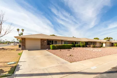 9822 W Long Hills Dr, Sun City, AZ 85351