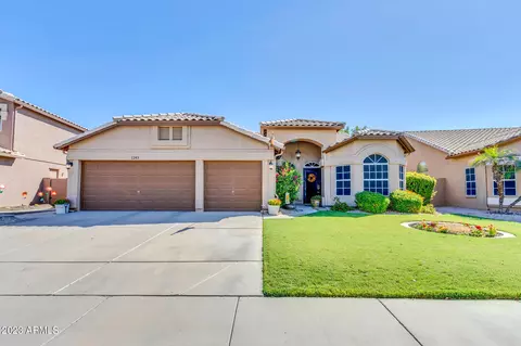 1243 N Layman St, Gilbert, AZ 85233 photo 2