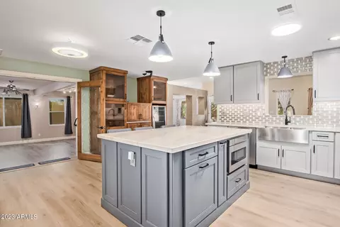 16402 N 40th Pl, Phoenix, AZ 85032