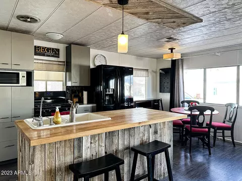 351 N Meridian Rd #10, Apache Junction, AZ 85120 photo 3
