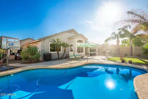 2640 W Cool Water Way, Queen Creek, AZ 85142
