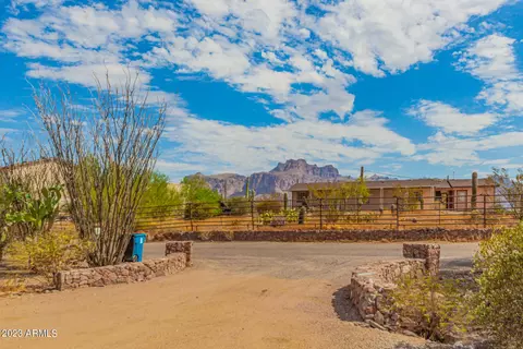 2275 E Scenic St, Apache Junction, AZ 85119 photo 2
