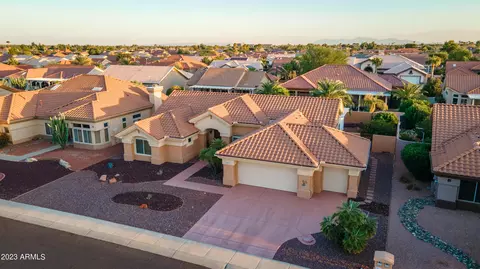 15617 W White Horse Dr W, Sun City West, AZ 85375