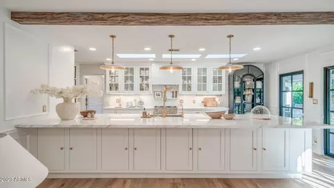 5851 E Sharon Dr, Scottsdale, AZ 85254