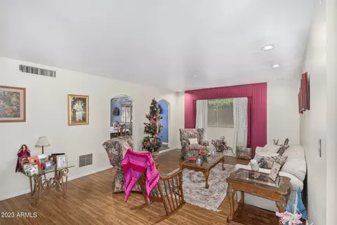 408 E Claremont St, Phoenix, AZ 85012 photo 11