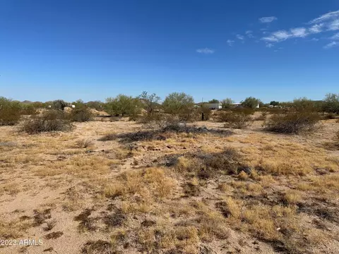 933 S Warren Rd #54, Maricopa, AZ 85139
