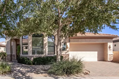 3013 N 50th St, Phoenix, AZ 85018