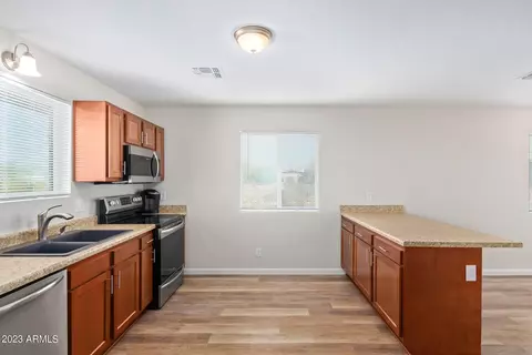 165 S Royal Palm Rd, Apache Junction, AZ 85119 photo 7