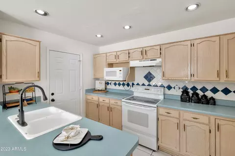 140 E Danbury Rd, Phoenix, AZ 85022 photo 16