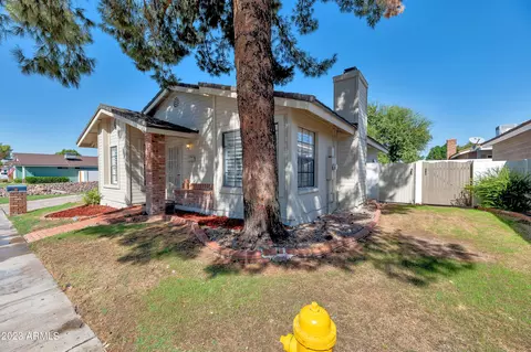 140 E Danbury Rd, Phoenix, AZ 85022 photo 3
