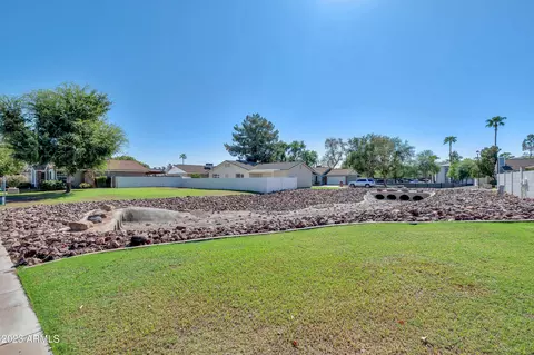 140 E Danbury Rd, Phoenix, AZ 85022 photo 4