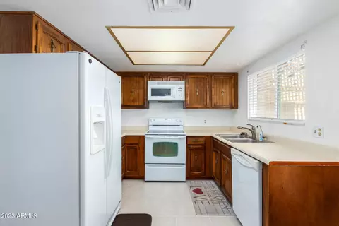 10411 N 11th Ave #13, Phoenix, AZ 85021 photo 8