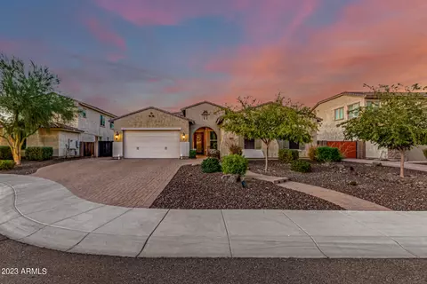 9454 W Louise Dr, Peoria, AZ 85383