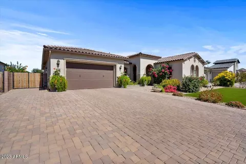 2066 E Claxton Ave, Gilbert, AZ 85297 photo 2