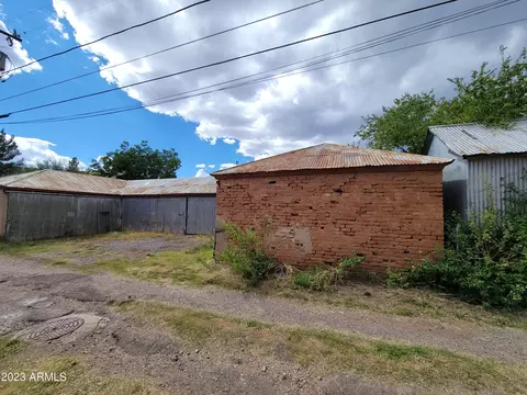 308 Powell St, Bisbee, AZ 85603 photo 11