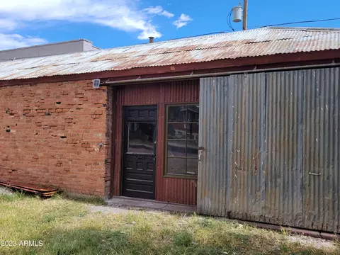 308 Powell St, Bisbee, AZ 85603 photo 4