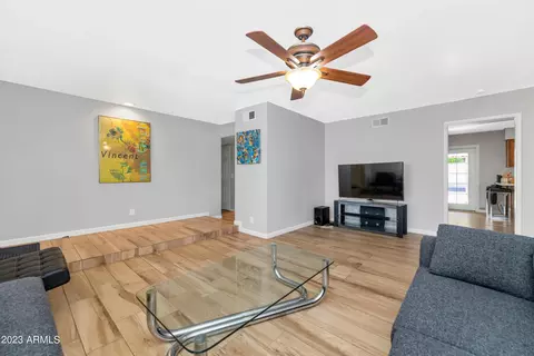 4137 E Cannon Dr, Phoenix, AZ 85028 photo 4