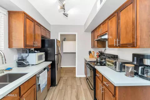 4137 E Cannon Dr, Phoenix, AZ 85028 photo 11