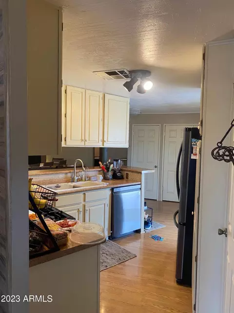 8310 E Dutchman Dr, Mesa, AZ 85208 photo 6