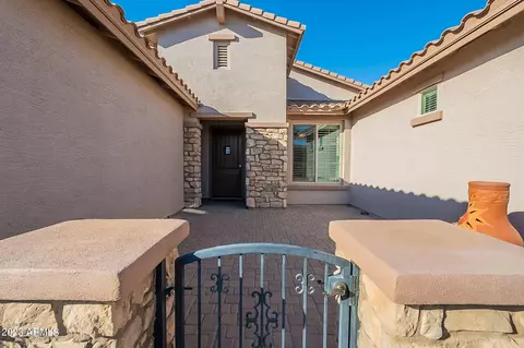 2446 E Aris Dr, Gilbert, AZ 85298 photo 5
