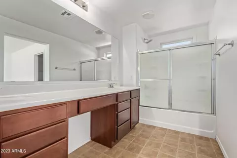 2340 E Wayland Dr, Phoenix, AZ 85040 photo 6