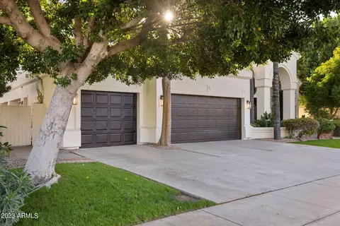 Exterior - 2103 E Freeport Ln, Gilbert, AZ 85234 photo 7 of 8