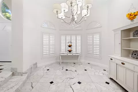 Bath - 2103 E Freeport Ln, Gilbert, AZ 85234 photo 1 of 11