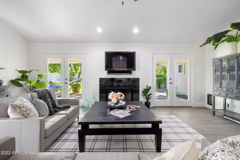 Living - 2103 E Freeport Ln, Gilbert, AZ 85234 photo 8 of 16