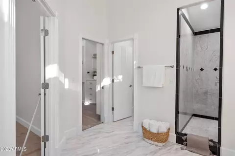 Bath - 2103 E Freeport Ln, Gilbert, AZ 85234 photo 6 of 11