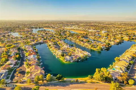 View/Area - 2103 E Freeport Ln, Gilbert, AZ 85234 photo 1 of 2