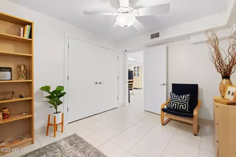 Entry Way - 2103 E Freeport Ln, Gilbert, AZ 85234 photo 4 of 5
