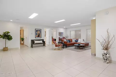 Living - 2103 E Freeport Ln, Gilbert, AZ 85234 photo 10 of 16