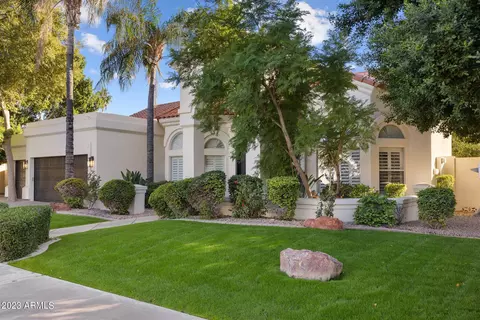 Exterior - 2103 E Freeport Ln, Gilbert, AZ 85234 photo 2 of 8