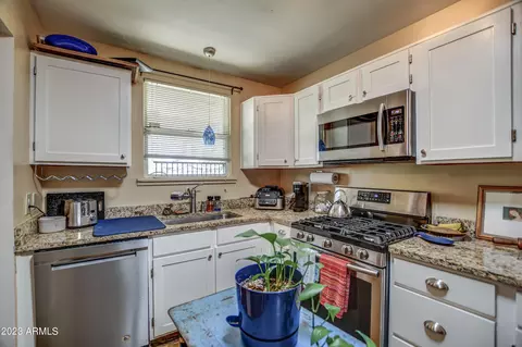 4317 N 15th Dr, Phoenix, AZ 85015 photo 5