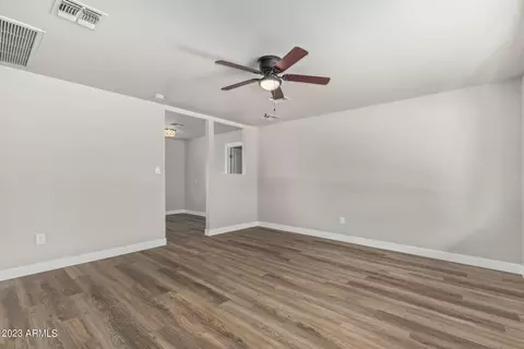 3116 N 37th Dr, Phoenix, AZ 85019 photo 5