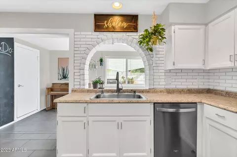 4101 E Campo Bello Dr, Phoenix, AZ 85032 photo 10