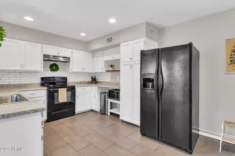 4101 E Campo Bello Dr, Phoenix, AZ 85032 photo 12